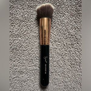 Sigma Beauty Flat Kabuki Brush F80